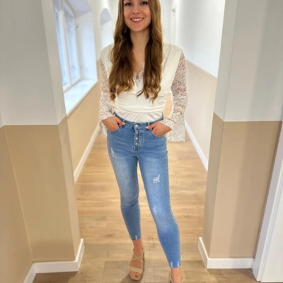 CSENGE csipke body fehér